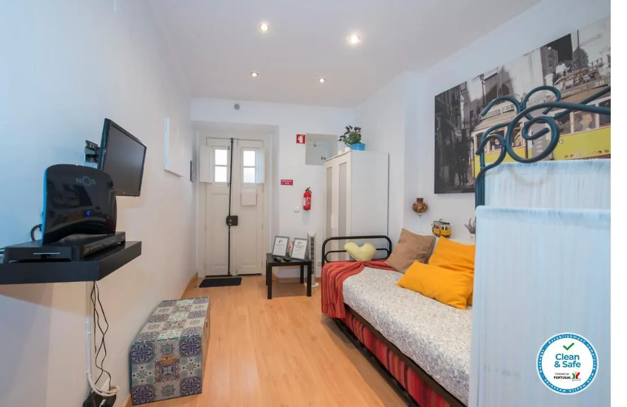 Portugal Here I Come - Alfama-Castelo Lisbon Apartment